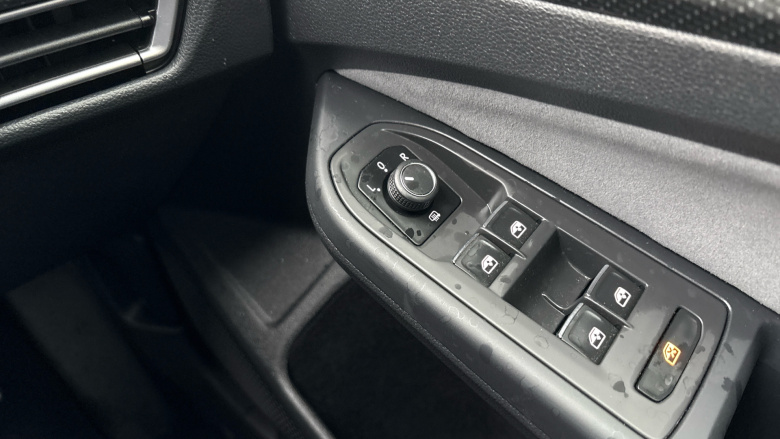 Volkswagen Golf 1.5 eTSI 150 R-Line 5dr DSG Petrol Hatchback